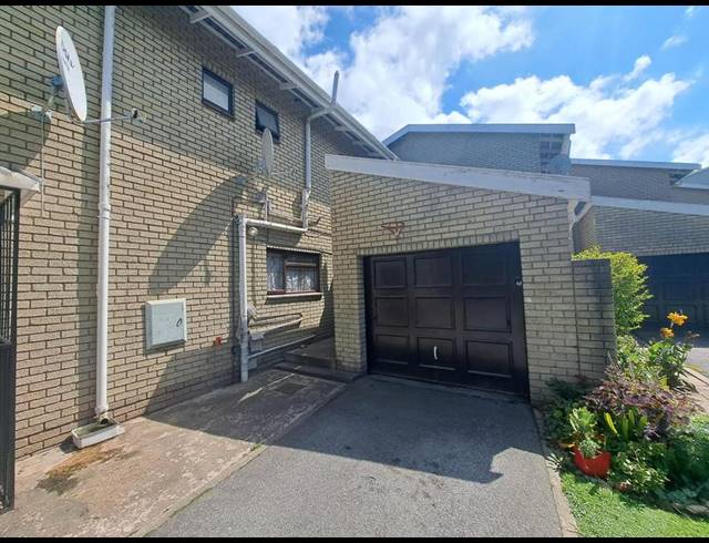 2 BEDROOM DUPLEX FOR SALE IN DORMEHLS DRIFT